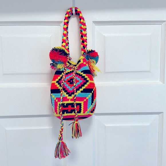 Handbags - Handmade Colombian woven bag.